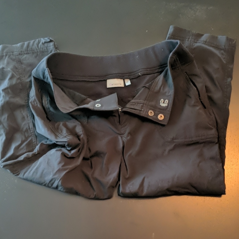 Athleta crop size 6 athletic pants